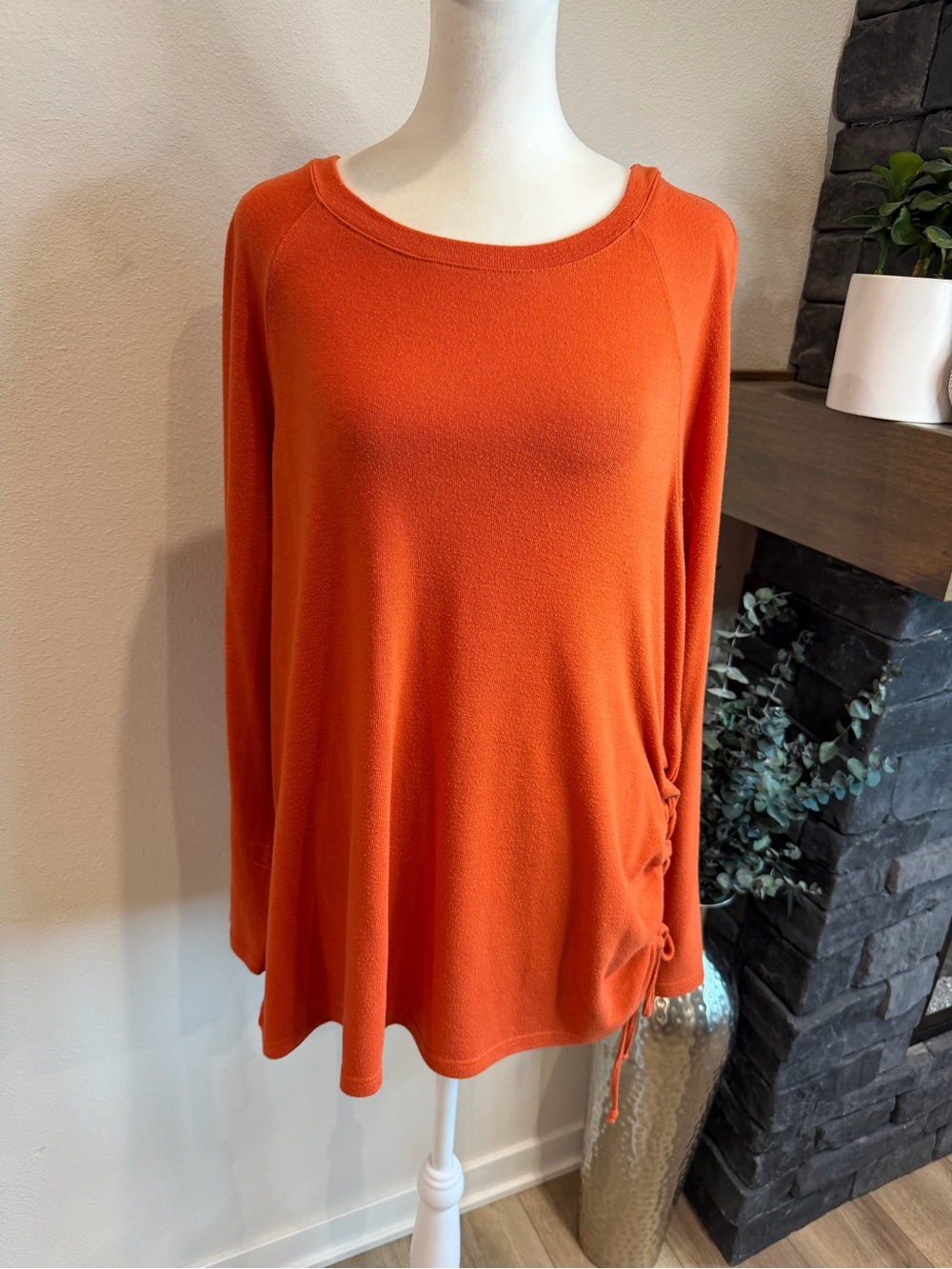 Jack by BB Dakota Orange Long-Sleeve Side-Tie Lightweight Sweater Top. Size L
